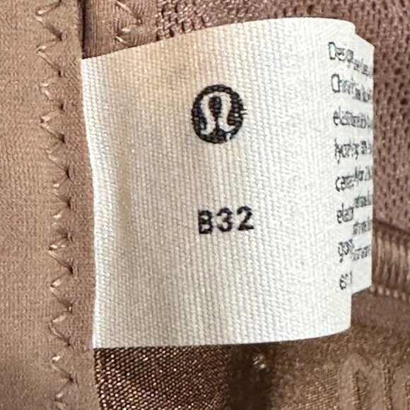 Lululemon Up For It Wireless Bra Cross Strap Padded Size 32B Sports Bra Workout - Picture 6 of 7